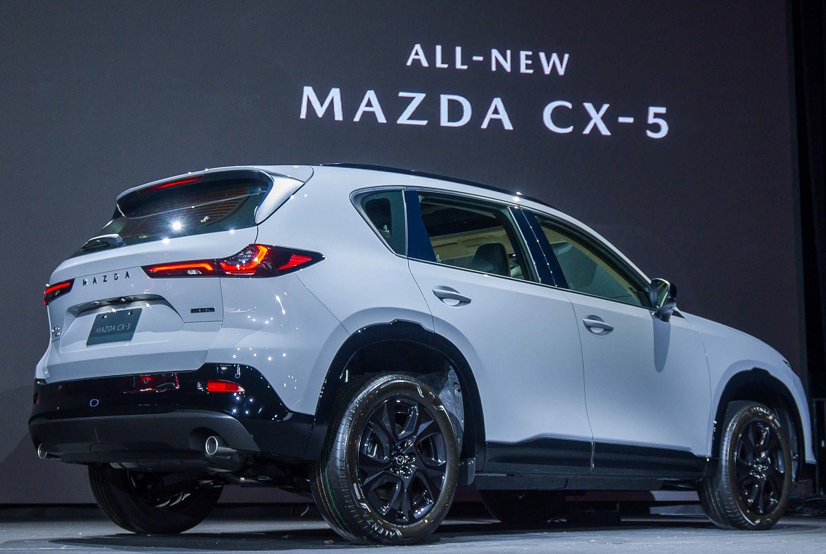 Mazda CX-5 phi&ecirc;n bản 2026 ch&iacute;nh thức ra mắt gi&aacute; 779 triệu đồng: &lsquo;X&eacute; v&eacute;&rsquo; Honda CR-V v&agrave; Hyundai Tucson