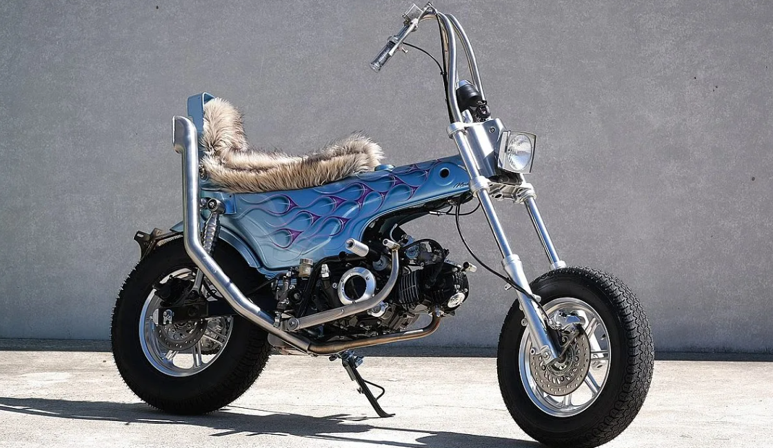 Honda Dax \'lột x&aacute;c\' th&agrave;nh chopper mini - Sang số bằng tay, hardtail v&agrave; phong c&aacute;ch hot rod cực chất