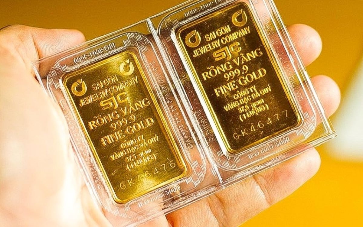 Bảng gi&aacute; v&agrave;ng h&ocirc;m nay tối 21/8: V&agrave;ng SJC nhẫn 9999 \'cộng gi&aacute;\' li&ecirc;n tục, v&agrave;ng thế giới tăng ngoạn mục