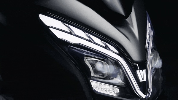 &lsquo;Vua xe ga&rsquo; mới trang bị &lsquo;một 9 một 10&rsquo; với Honda SH ch&iacute;nh thức ra mắt, d&acirc;n t&igrave;nh dậy s&oacute;ng v&igrave; gi&aacute; hấp dẫn