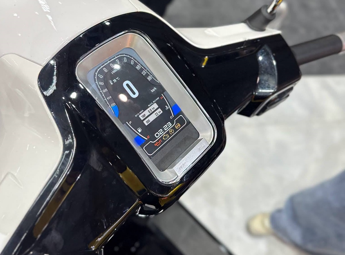 &lsquo;Vua xe ga&rsquo; mới tinh ch&iacute;nh thức mở b&aacute;n gi&aacute; 79 triệu đồng: Thiết kế sang hơn Honda Air Blade v&agrave; Vario