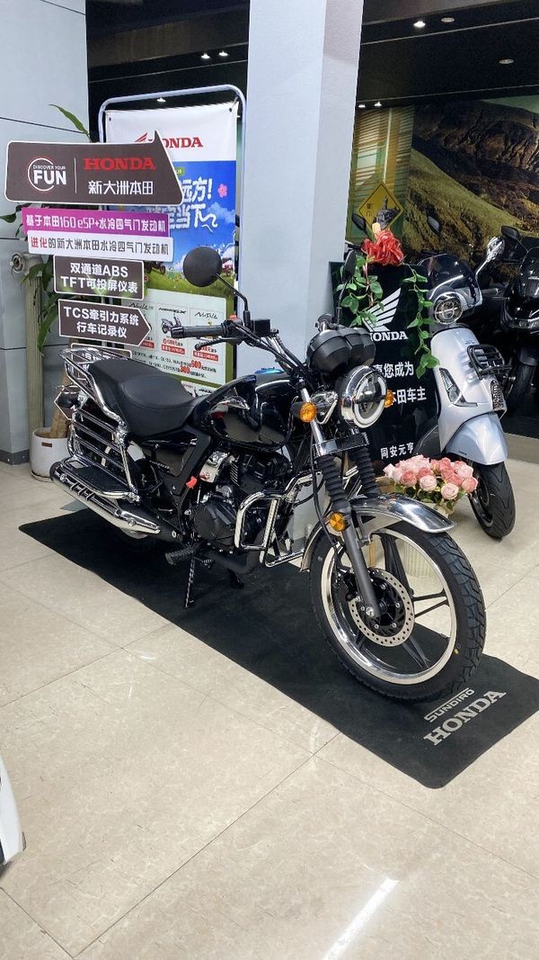 Honda ch&iacute;nh thức mở b&aacute;n &lsquo;vua c&ocirc;n tay&rsquo; 150cc mới gi&aacute; rẻ 31 triệu đồng: Phong c&aacute;ch kh&aacute;c xa Winner R v&agrave; Yamaha Exciter ảnh 2