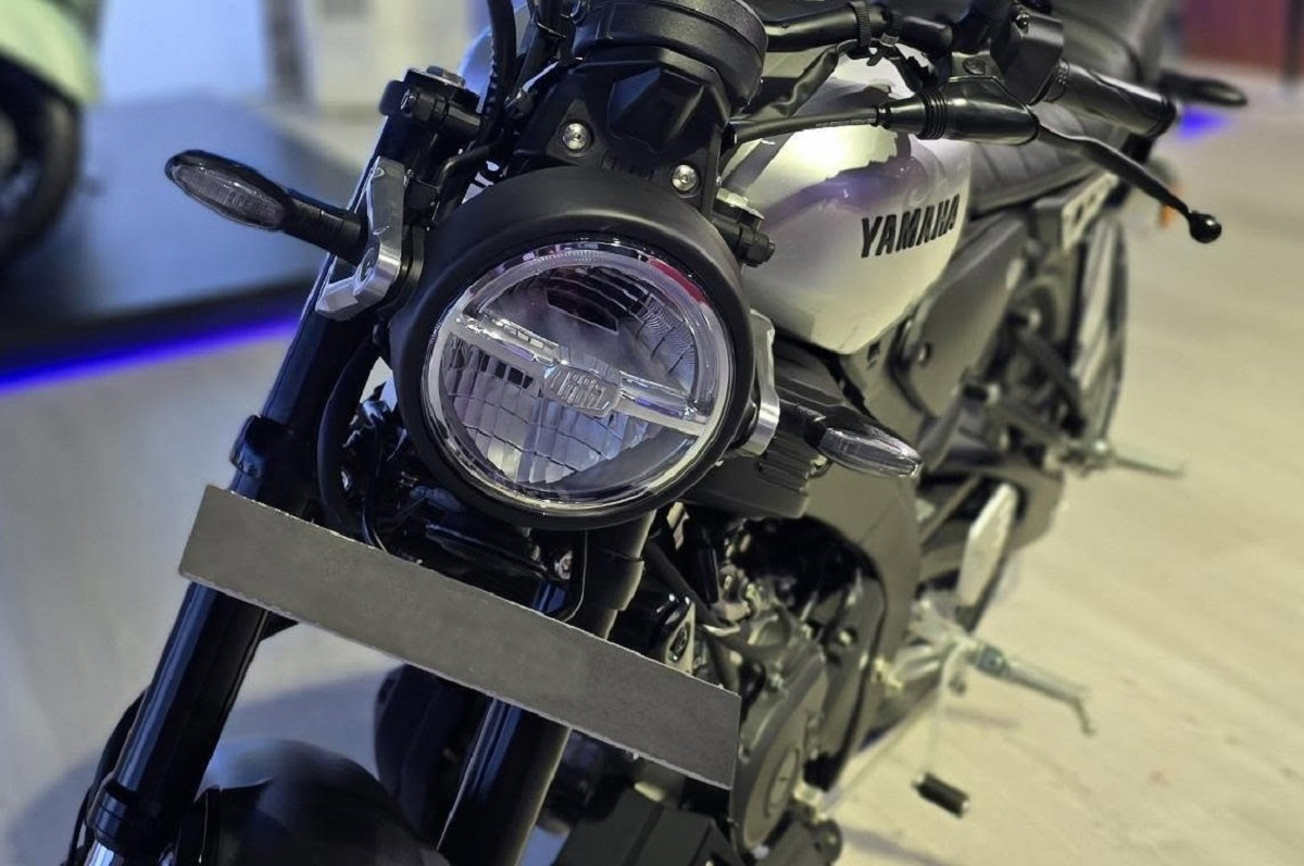 Yamaha ch&iacute;nh thức ra mắt &lsquo;vua c&ocirc;n tay&rsquo; 155cc mới: Ph&acirc;n kh&uacute;c kh&aacute;c Honda Winner R v&agrave; Exciter, gi&aacute; mềm
