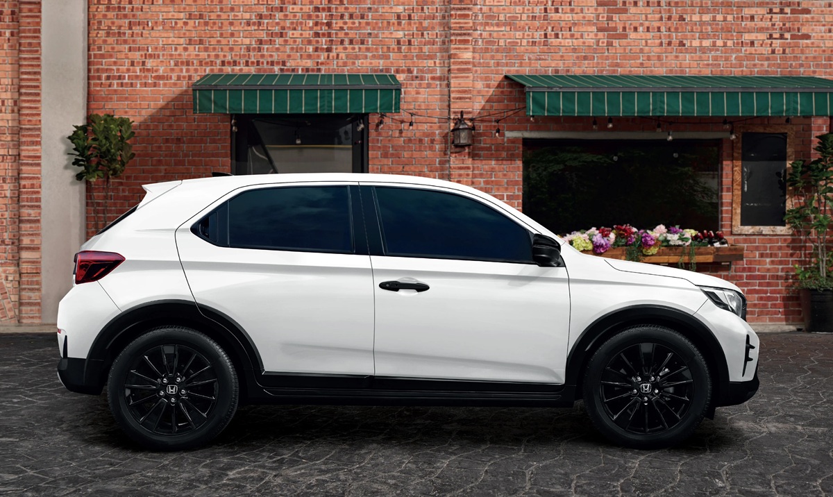 Honda ch&iacute;nh thức ra mắt mẫu SUV 5 chỗ đẹp long lanh gi&aacute; 600 triệu đồng: \'Ph&aacute; gi&aacute;\' Toyota Yaris Cross