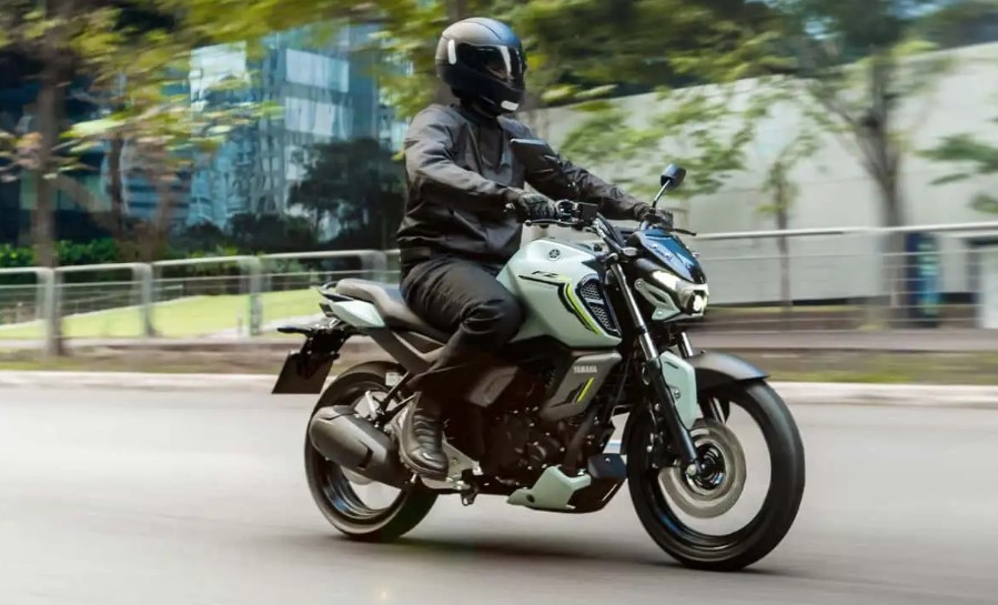 Yamaha ch&iacute;nh thức ra mắt &lsquo;vua c&ocirc;n tay&rsquo; 150cc mới tinh: Phong c&aacute;ch kh&aacute;c hẳn Exciter, c&oacute; ABS như Honda Winner R, gi&aacute; rẻ ảnh 1
