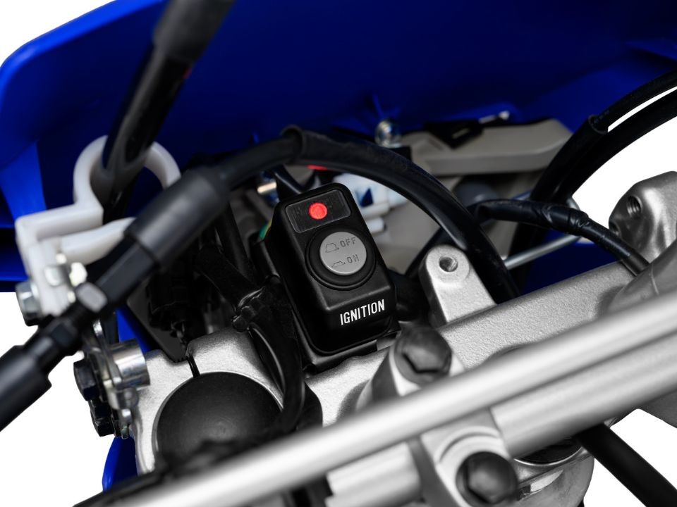 Yamaha ch&iacute;nh thức ra mắt &lsquo;vua c&ocirc;n tay&rsquo; mới với gi&aacute; mềm: Động cơ 223cc vượt trội Exciter, phong c&aacute;ch kh&aacute;c Honda Winner R ảnh 4