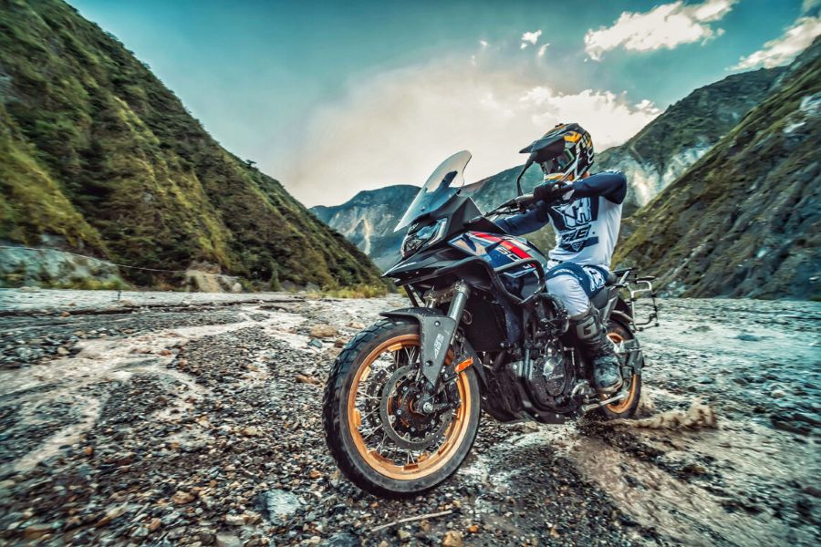 Cyclone RX600 ra mắt - Adventure 550cc hai xi-lanh, gi&aacute; từ 150 triệu đồng c&oacute; g&igrave; đặc biệt?