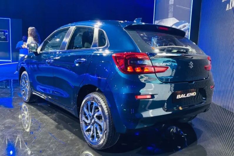 Dẹp Honda SH đi, Suzuki ch&iacute;nh thức ra mắt mẫu &ocirc; t&ocirc; 5 chỗ mới gi&aacute; 168 triệu đồng: Rẻ hơn Hyundai Grand i10 v&agrave; Kia Morning ảnh 2