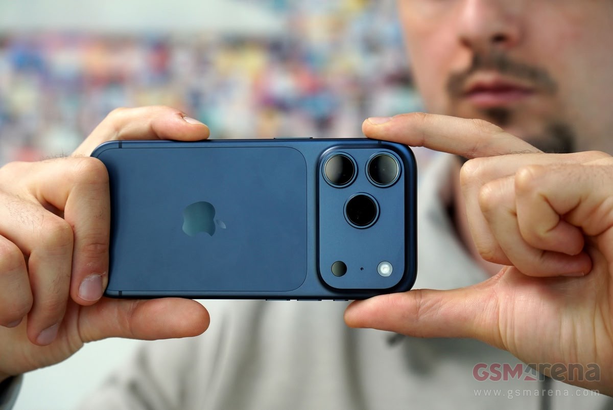 Đ&acirc;y l&agrave; iPhone Pro nhỏ gọn mạnh mẽ nhất th&aacute;ng 9 tiết kiệm hơn nhiều iPhone 17 Pro Max, iPhone 18 Pro Max