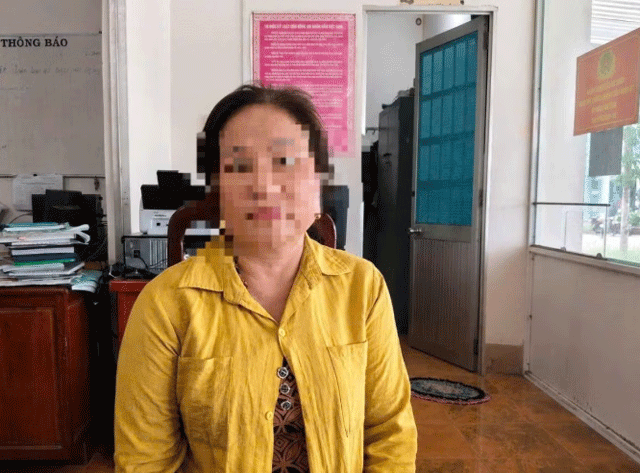 Ban-vang-lay-tien-cho-con-rieng-1
