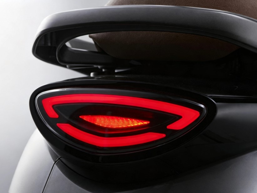 Quyết đả bại Vision, &lsquo;xe ga quốc d&acirc;n&rsquo; mới &lsquo;n&eacute;t&rsquo; hơn Honda SH ra mắt gi&aacute; 37 triệu đồng, c&oacute; ABS 2 k&ecirc;nh &aacute;t v&iacute;a SH Mode ảnh 3