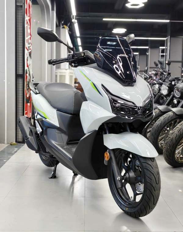 Honda ch&iacute;nh thức mở b&aacute;n &lsquo;vua xe ga&rsquo; 150cc mới: &lsquo;N&eacute;t&rsquo; hơn SH, c&oacute; ABS 2 k&ecirc;nh v&agrave; TCS tr&ecirc;n cơ Air Blade, gi&aacute; 58 triệu đồng ảnh 1