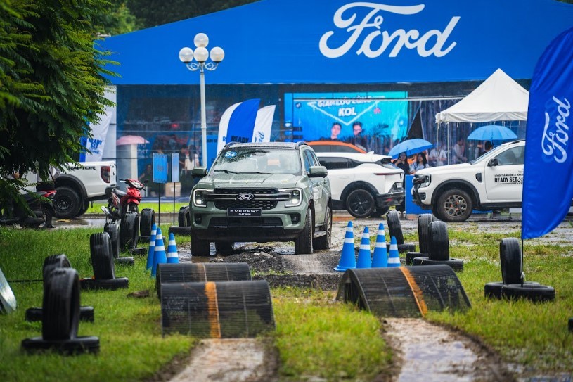 Ford Việt Nam mang đến loạt ưu đ&atilde;i th&aacute;ng 9 v&agrave; triển khai chuỗi trải nghiệm Ready Set Ford tr&ecirc;n to&agrave;n quốc ảnh 2