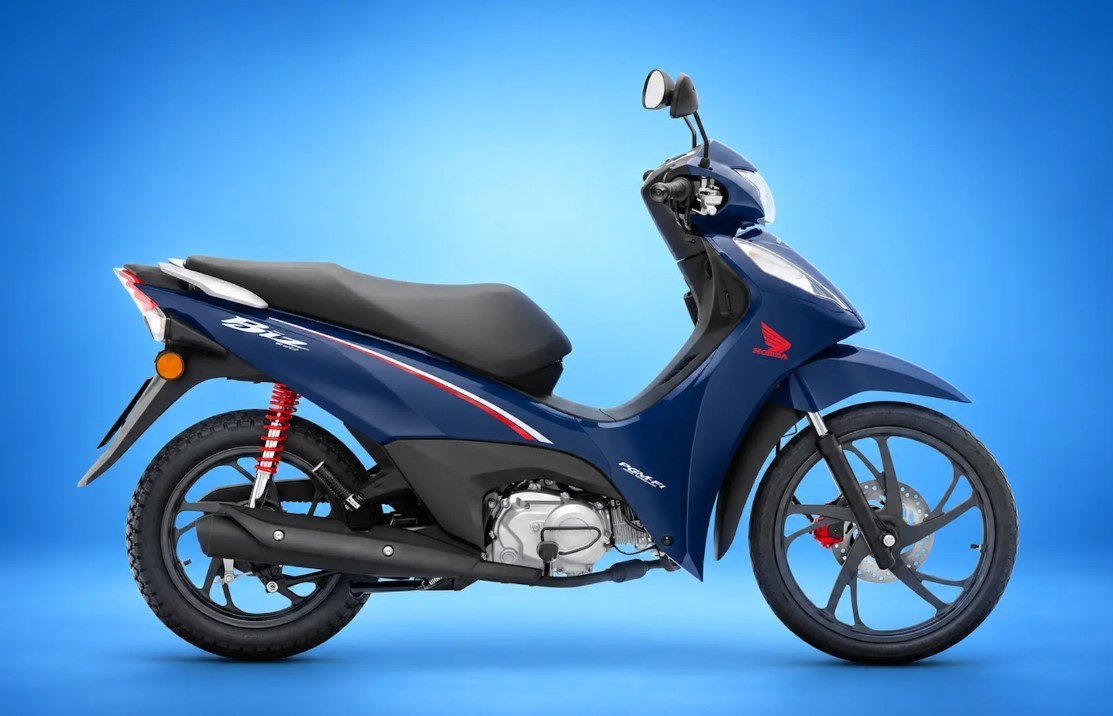 Tin xe trưa 10/9: Honda mở b&aacute;n &lsquo;vua xe ga&rsquo; 150cc mới c&oacute; ABS 2 k&ecirc;nh v&agrave; TCS như SH, gi&aacute; 58 triệu đồng ngang Air Blade ảnh 2
