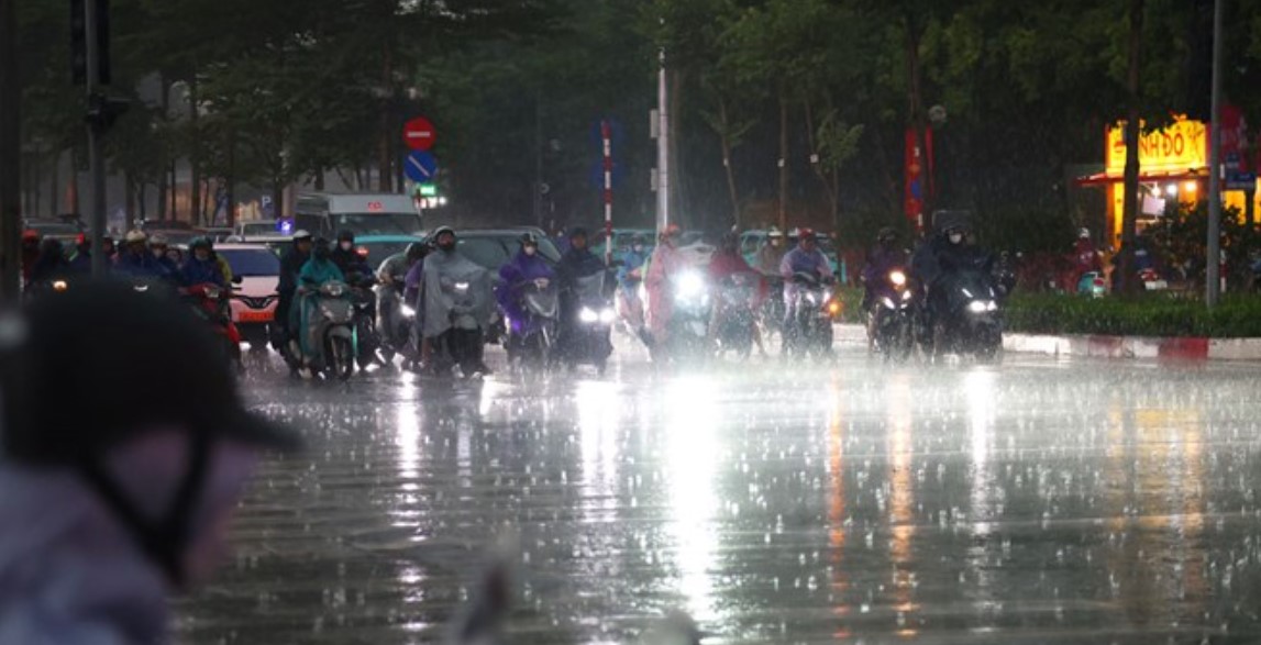 Cập nhật tin dự b&aacute;o thời tiết ng&agrave;y mai 14/9 tr&ecirc;n cả nước: Bắc Bộ v&agrave; miền Trung bước v&agrave;o đợt mưa lớn