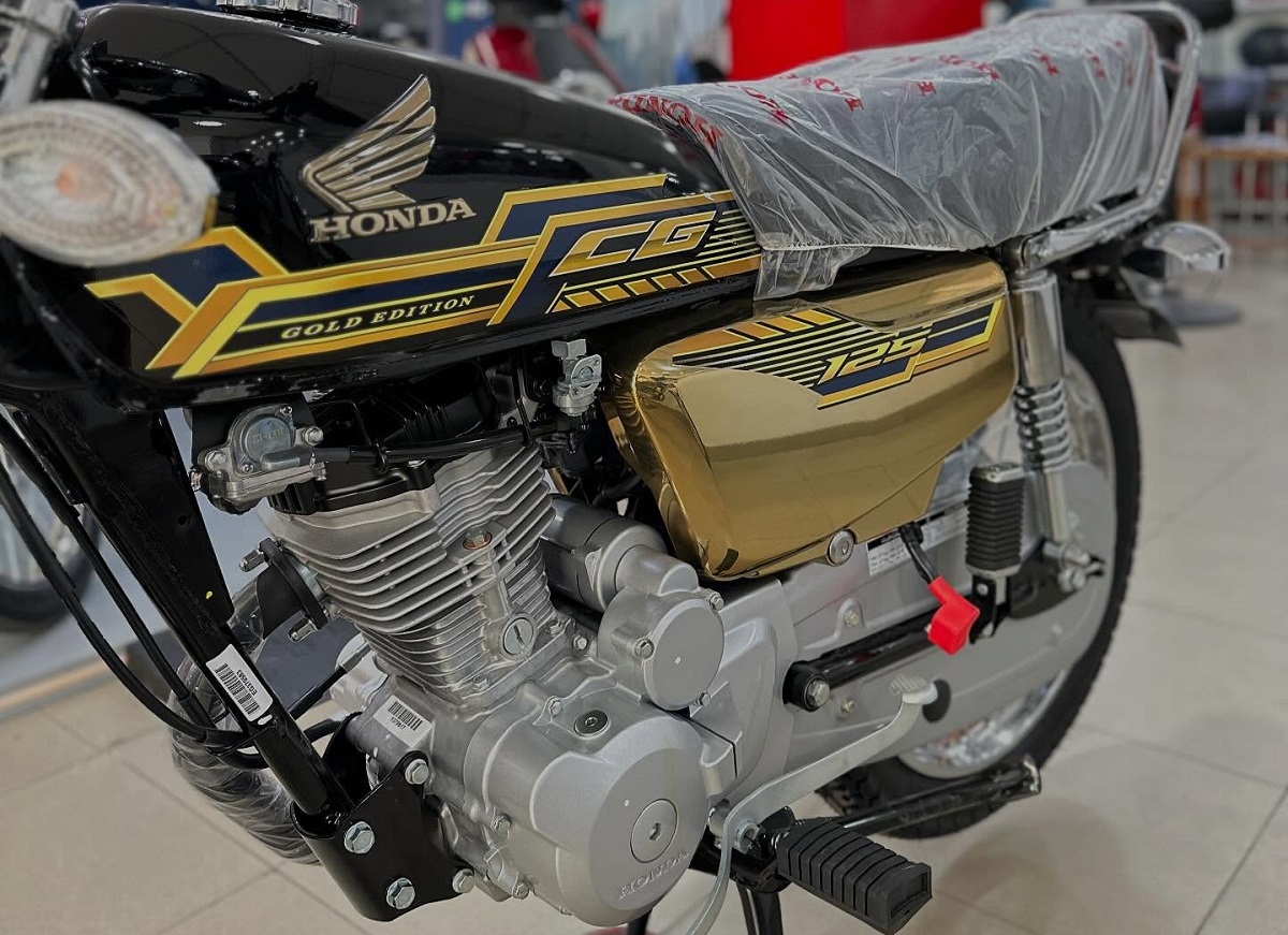 Honda ch&iacute;nh thức ra mắt &lsquo;huyền thoại c&ocirc;n tay&rsquo; 125cc mới gi&aacute; 27,5 triệu đồng: Rẻ v&agrave; cổ điển hơn Honda Winner R