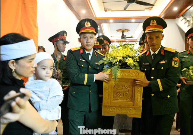 Tang-le-trung-ta-tran-van-tung-3