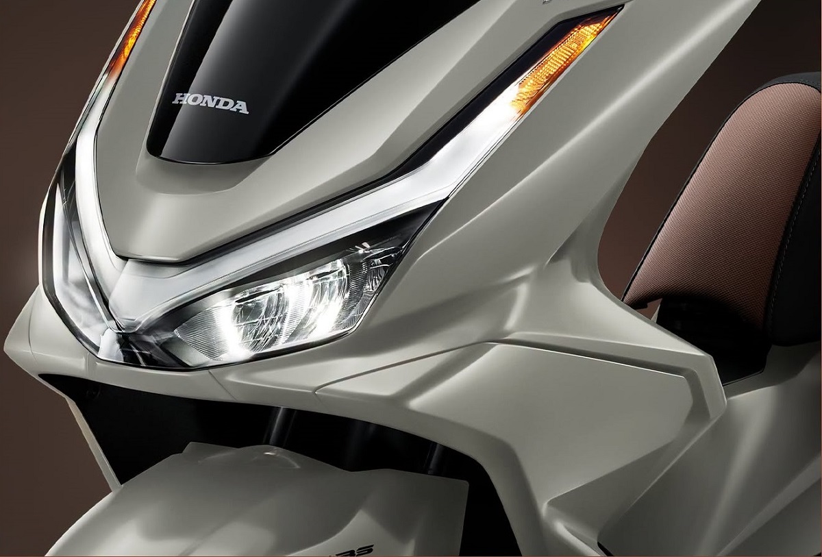 Honda ch&iacute;nh thức ra mắt &lsquo;vua xe ga&rsquo; 160cc mới sang hơn cả SH v&agrave; SH Mode: C&oacute; phanh ABS, HSTC, gi&aacute; mềm