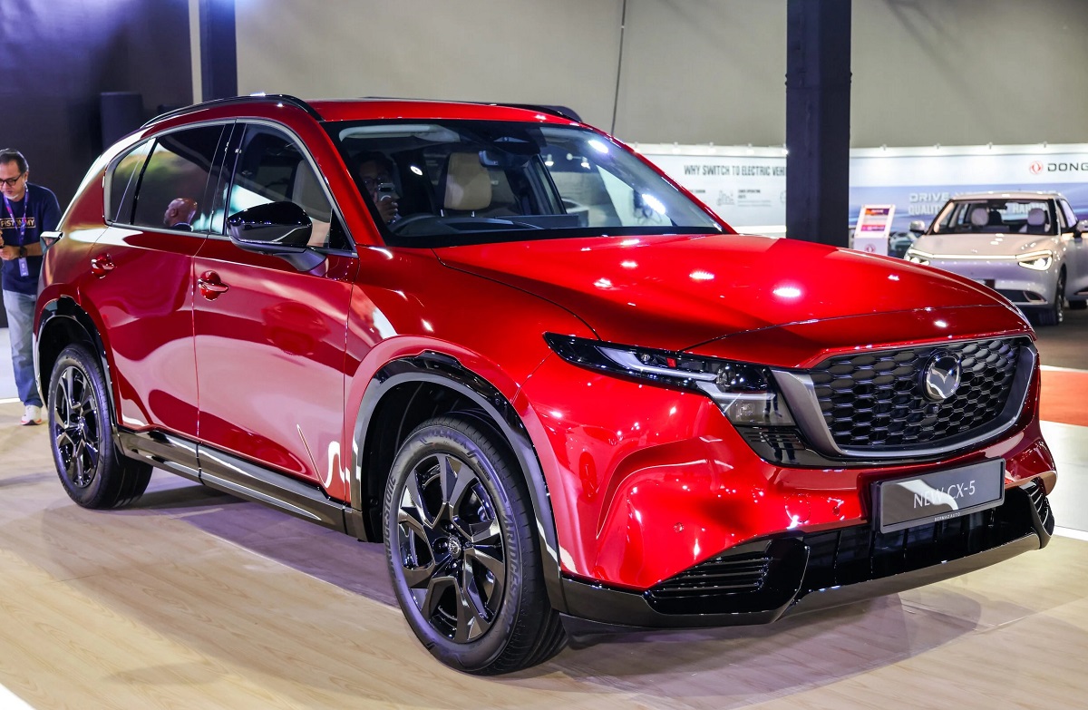 Kh&aacute;ch đổ x&ocirc; đặt mua Mazda CX-5 phi&ecirc;n bản 2026 d&ugrave; gi&aacute; hơn 1 tỷ đồng: Thiết kế mới sang hơn Honda CR-V