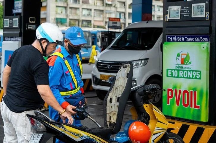 Gi&aacute; xăng dầu h&ocirc;m nay 16/9: Dầu diesel đang kh&aacute; rẻ, E10 v&agrave; RON 92 c&oacute; hy vọng về 18.000 đồng/l&iacute;t? Gi&aacute; đầy b&igrave;nh &ocirc; t&ocirc; Toyota