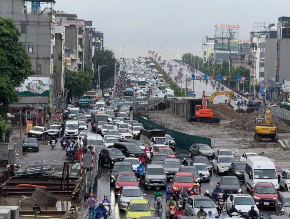 Thời tiết H&agrave; Nội ng&agrave;y 15/9: Mưa to k&eacute;o d&agrave;i đến ng&agrave;y mai, chi tiết c&aacute;c khu vực c&oacute; nguy cơ ngập &uacute;ng!