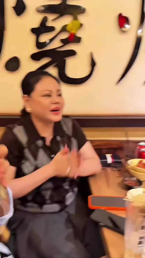hoa-hau-thanh-thuy-bat-ngo-gia-nhap-hoi-ban-tran-thanh-1789546703.mp4