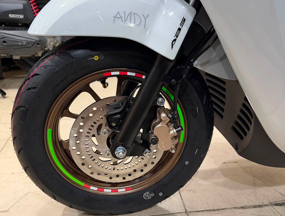 &lsquo;Vua xe ga&rsquo; 125cc của Honda ch&iacute;nh thức về đại l&yacute; Việt: Thiết kế sang hơn SH Mode, gi&aacute; 80 triệu đồng