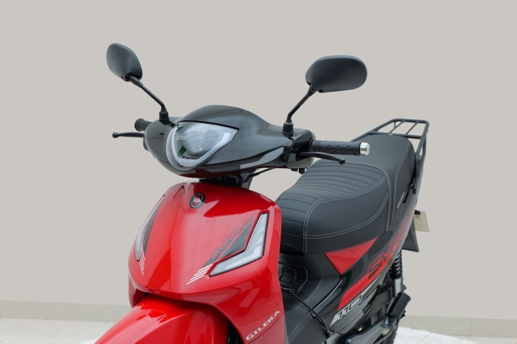 Tin xe trưa 16/9: Yamaha nhận cọc &lsquo;vua c&ocirc;n tay&rsquo; 155cc mới chất hơn Exciter, c&oacute; ABS 2 k&ecirc;nh ăn đứt Honda Winner R, gi&aacute; rẻ ảnh 2