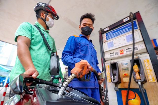 Gi&aacute; xăng tăng 1.400 đồng/l&iacute;t, nếu kh&ocirc;ng c&oacute; Quỹ b&igrave;nh ổn, gi&aacute; c&oacute; thể tăng th&ecirc;m bao nhi&ecirc;u?