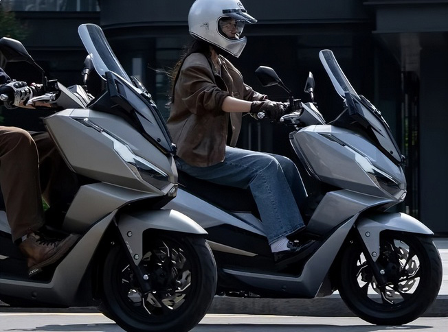Qu&ecirc;n Honda SH đi, &lsquo;vua xe ga&rsquo; 150cc mới ra mắt với gi&aacute; chỉ 50 triệu đồng: Rẻ hơn SH Mode, c&oacute; ABS 2 k&ecirc;nh &aacute;t v&iacute;a Air Blade