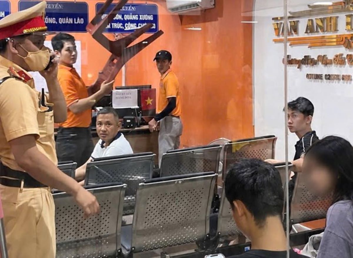 Nữ sinh H&agrave; Nội mất li&ecirc;n lạc với gia đ&igrave;nh, tr&iacute;ch xuất camera ph&aacute;t hiện điều bất ngờ
