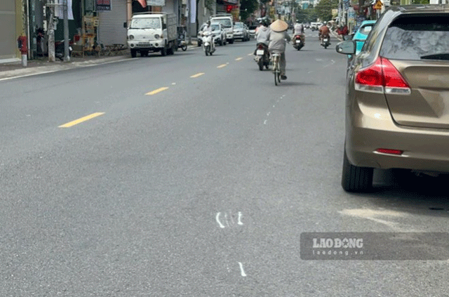 Tai-xe-tong-2-nguoi-di-xe-may-3