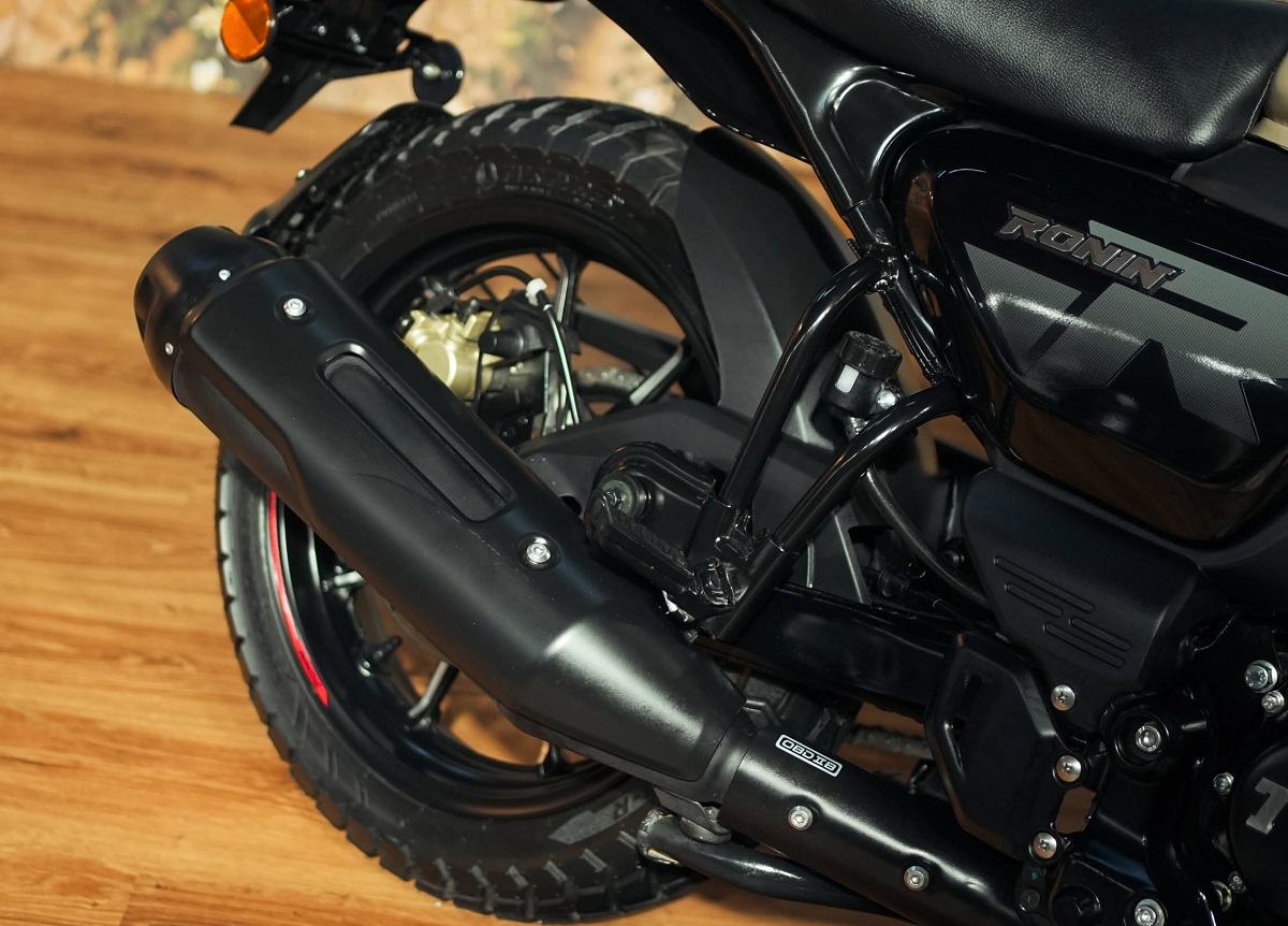 &lsquo;Vua c&ocirc;n tay&rsquo; 225cc mới ch&iacute;nh thức ra mắt gi&aacute; 39 triệu đồng: C&oacute; ABS 2 k&ecirc;nh xịn hơn cả Honda Winner R