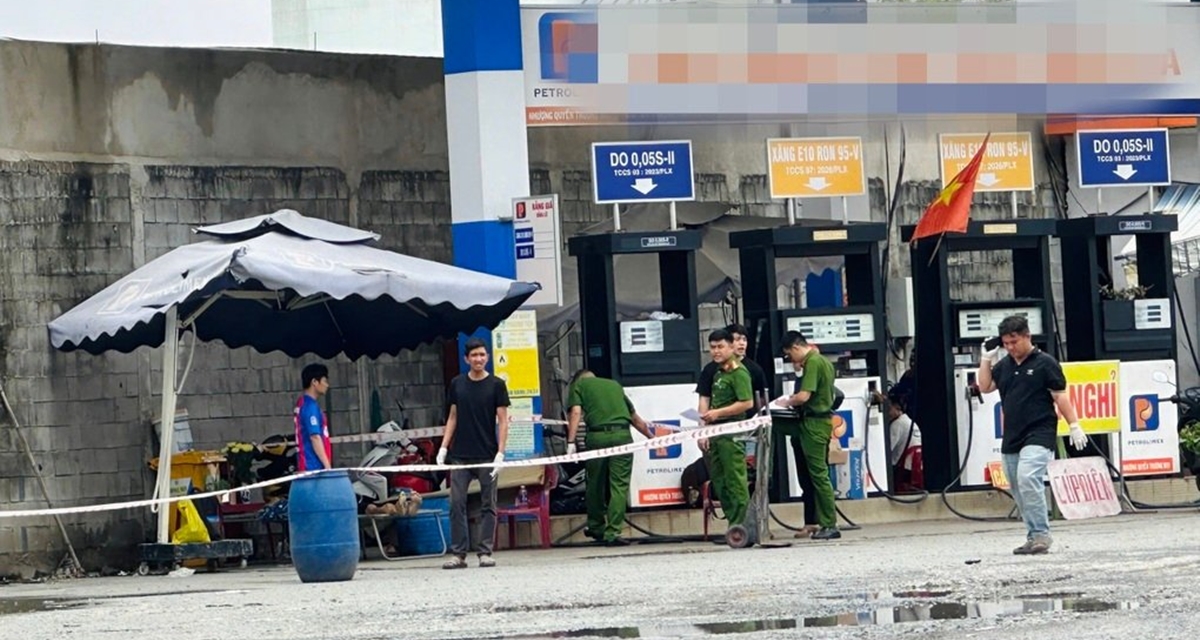TP HCM: Người đ&agrave;n &ocirc;ng v&agrave;o c&acirc;y xăng tr&uacute; mưa, s&aacute;ng h&ocirc;m sau ph&aacute;t hiện đ&atilde; tử vong: Danh t&iacute;nh nạn nh&acirc;n