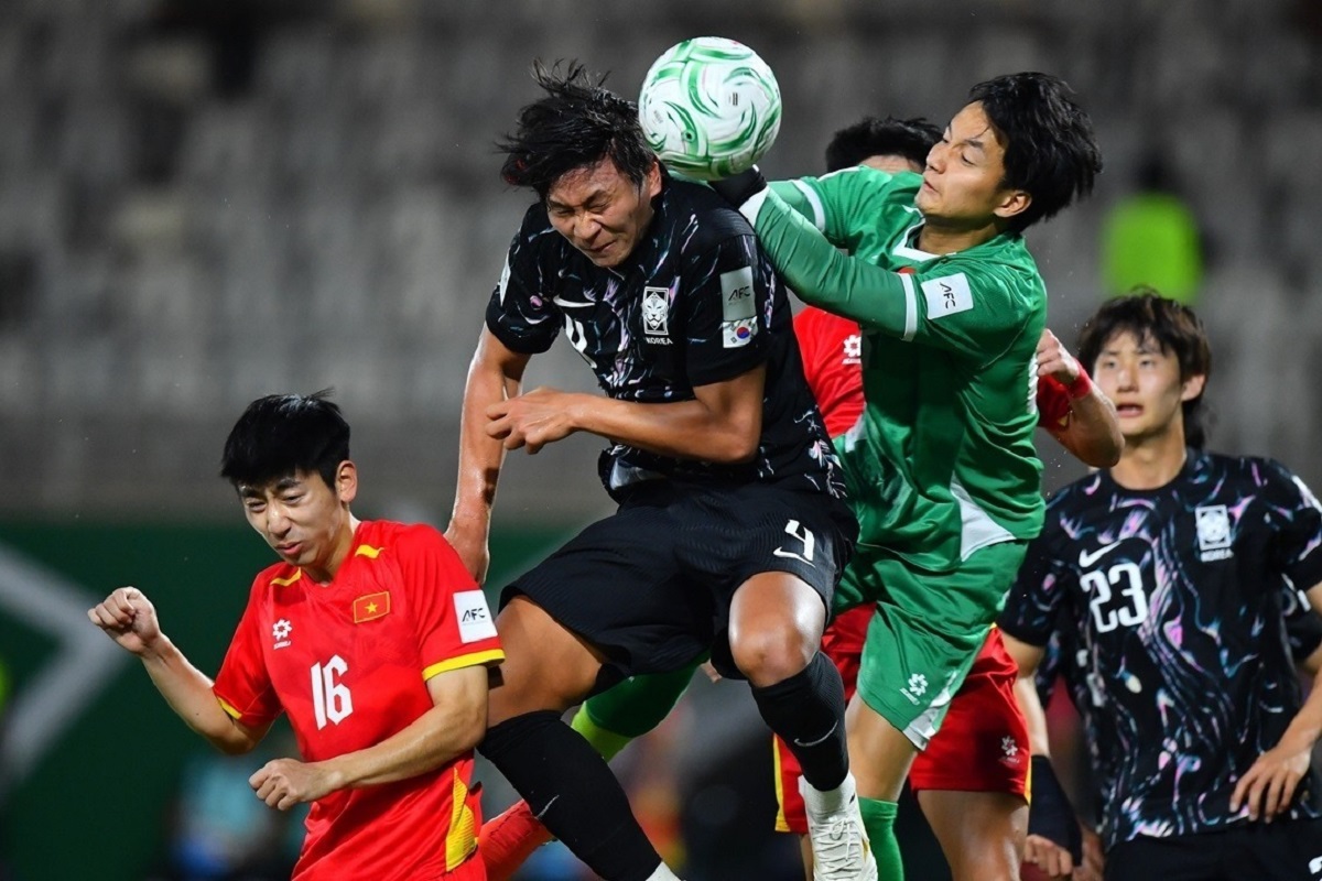 U23 Việt Nam kh&ocirc;ng c&oacute; HLV Kim Sang Sik, H&agrave;n Quốc vẫn d&egrave; chừng trước Tứ kết ASIAD 2026