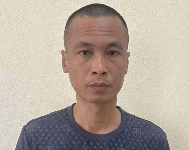 Khởi tố người con trai d&ugrave;ng mũ bảo hiểm, dao tấn c&ocirc;ng bố ruột ở Quảng Ninh, l&yacute; do ra tay l&agrave; g&igrave;?