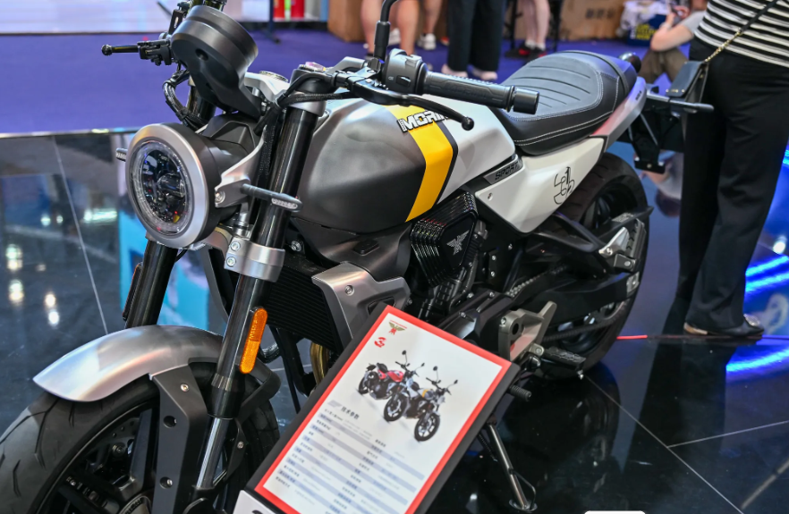 MOTO MORINI Milan 3 1/2 g&acirc;y sốt v&igrave; gi&aacute; dưới 100 triệu, bảo h&agrave;nh trọn đời