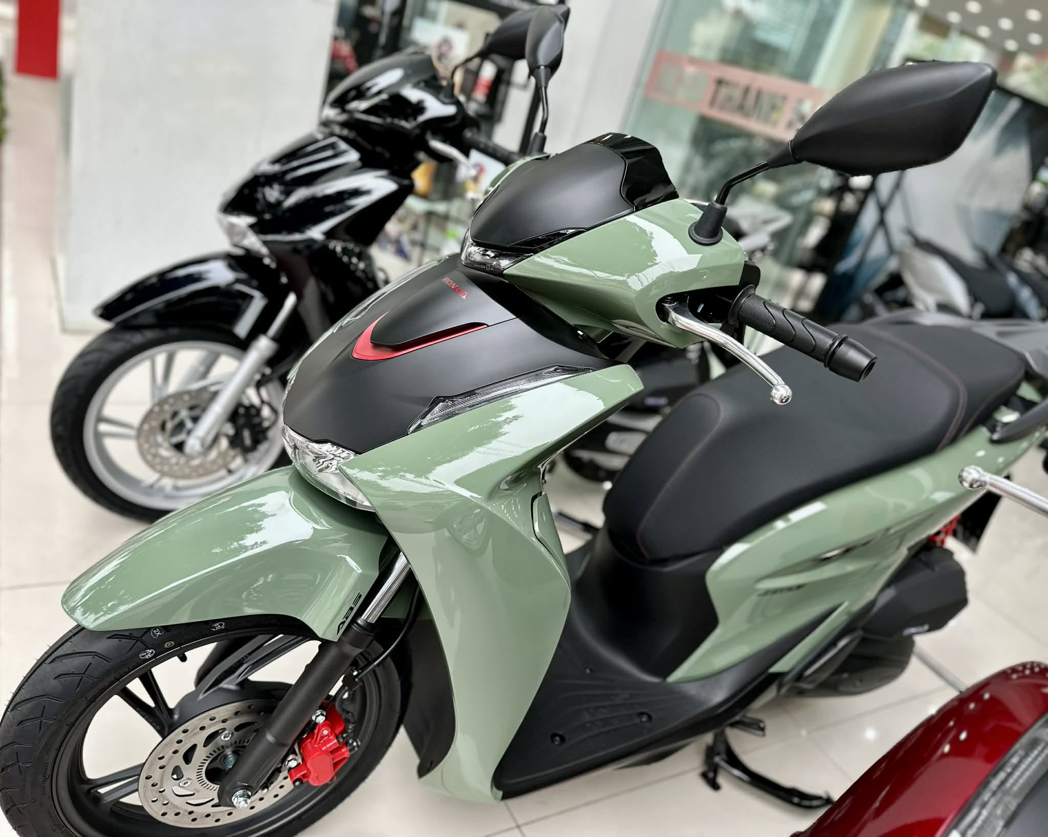 Bảng gi&aacute; xe Honda SH 2026 cuối th&aacute;ng 9/2026 giảm thủng đ&aacute;y: SH125 v&agrave; SH160 rẻ nhất từ trước đến nay