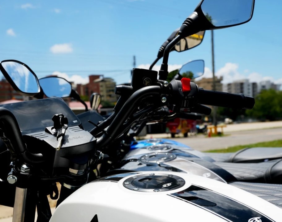 &lsquo;Vua c&ocirc;n tay&rsquo; 150cc mới ra mắt với gi&aacute; &lsquo;b&igrave;nh d&acirc;n&rsquo; 31,5 triệu đồng: Phong c&aacute;ch kh&aacute;c xa Yamaha Exciter v&agrave; Honda Winner R ảnh 4