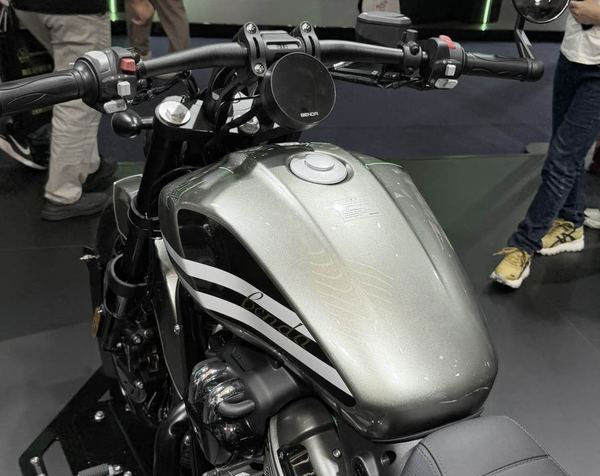 &lsquo;Vua c&ocirc;n tay&rsquo; mới ra mắt: Động cơ khỏe hơn Yamaha Exciter, ABS 2 k&ecirc;nh v&agrave; TCS ăn đứt Honda Winner R, gi&aacute; 59,5 triệu đồng