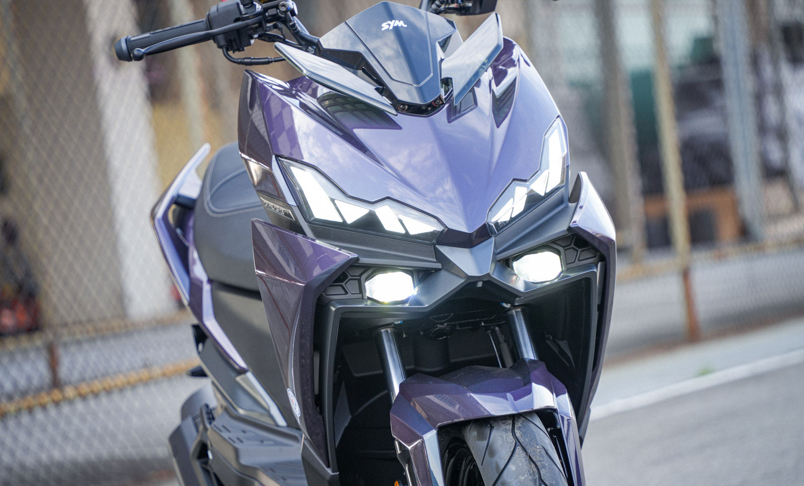 Qu&ecirc;n Honda SH đi, &lsquo;vua xe ga&rsquo; 150cc mới gi&aacute; 85 triệu đồng ra mắt: Thiết kế c&aacute; t&iacute;nh hơn Air Blade, c&oacute; ABS 2 k&ecirc;nh v&agrave; TCS