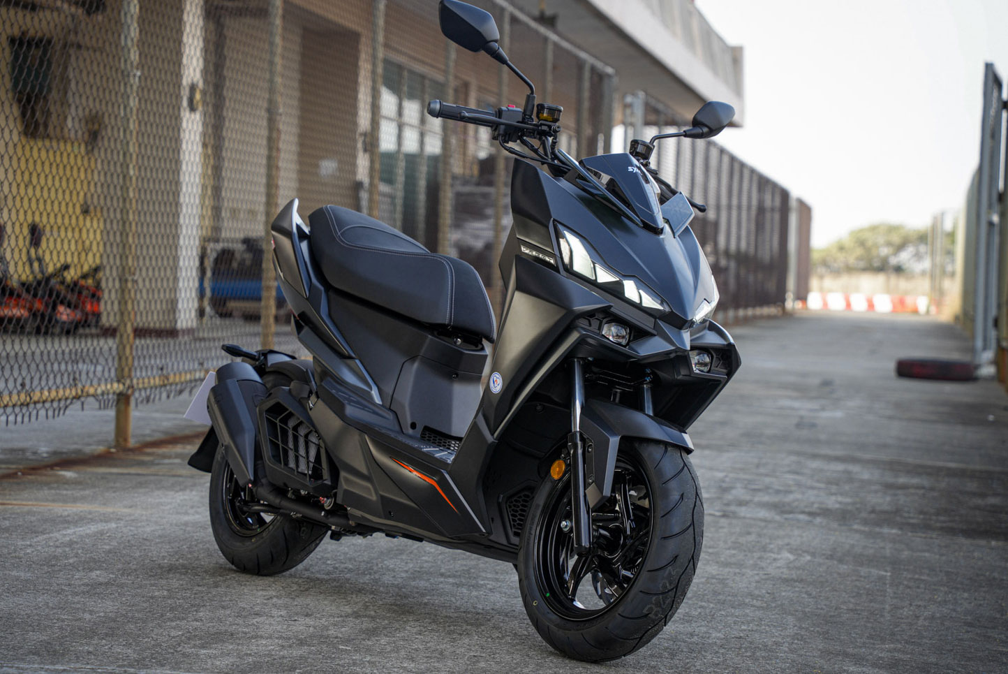 Tin xe trưa 5/10: &lsquo;Vua xe ga&rsquo; 150cc mới ra mắt gi&aacute; 85 triệu đồng, trang bị ngang Honda SH, thiết kế &lsquo;n&eacute;t&rsquo; hơn Air Blade
