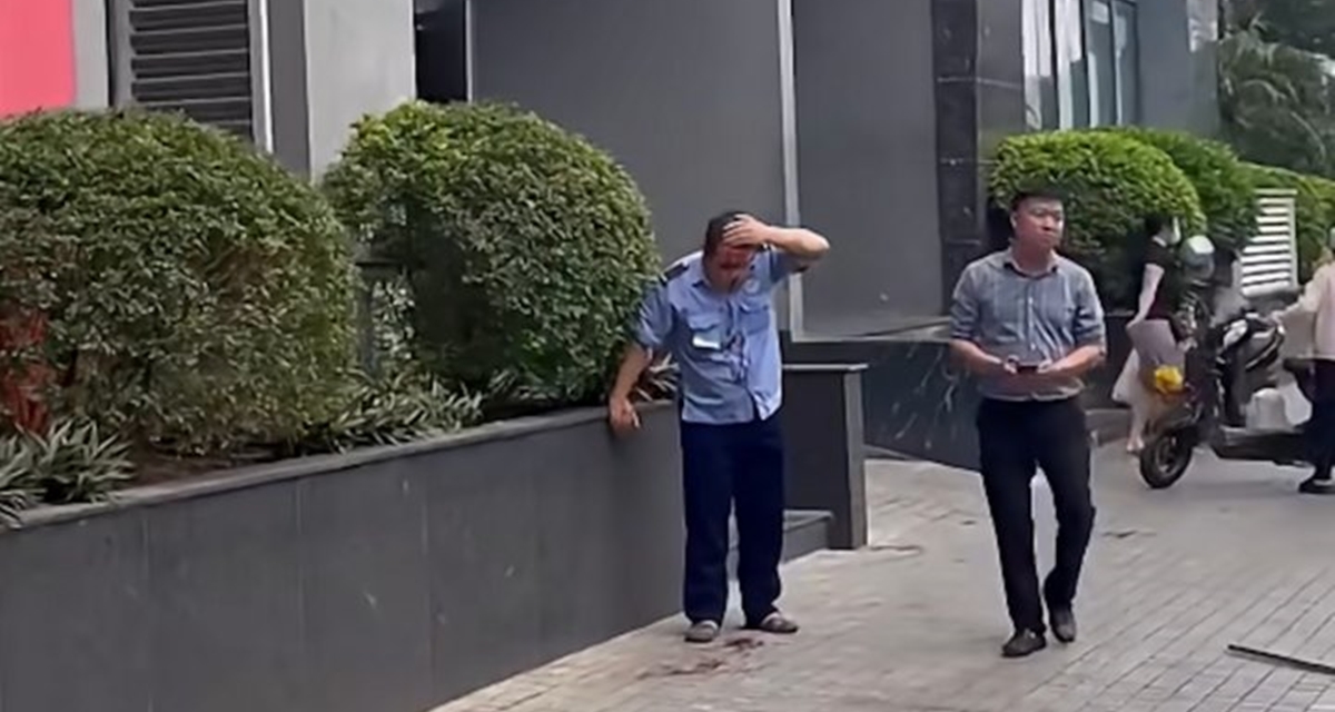 T&igrave;m ra người l&agrave;m thanh sắt rơi từ tầng cao tr&uacute;ng đầu nam bảo vệ ở H&agrave; Nội, nguồn cơn thế n&agrave;o?