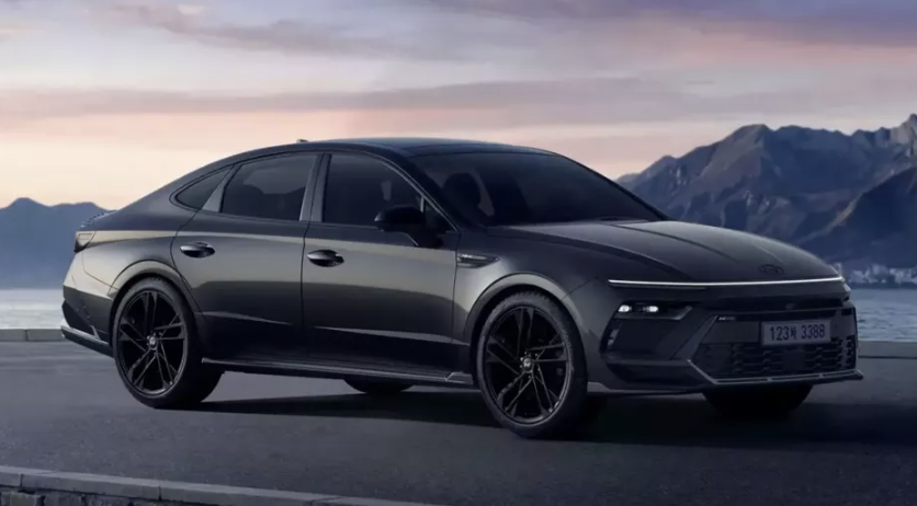 Điểm tin &ocirc; t&ocirc; 10/10: Hyundai Sonata c&oacute; th&ecirc;m phi&ecirc;n bản mới, cập nhật gi&aacute; xe Toyota th&aacute;ng 10/2026