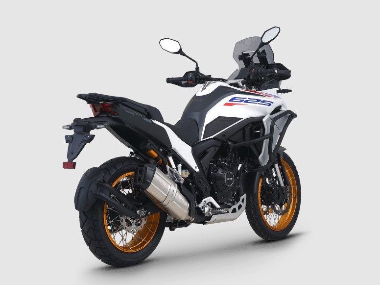 &lsquo;Huyền thoại c&ocirc;n tay&rsquo; mới đẹp m&ecirc; ly ch&iacute;nh thức ra mắt: Trang bị đẳng cấp hơn Yamaha Exciter v&agrave; Honda Winner R, gi&aacute; rẻ ảnh 4