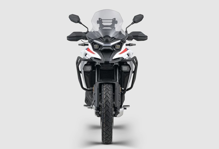 &lsquo;Huyền thoại c&ocirc;n tay&rsquo; mới đẹp m&ecirc; ly ch&iacute;nh thức ra mắt: Trang bị đẳng cấp hơn Yamaha Exciter v&agrave; Honda Winner R, gi&aacute; rẻ ảnh 6