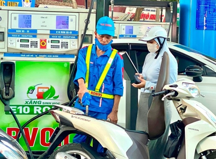 Tin xe hot 13/10: Ra mắt &lsquo;vua c&ocirc;n tay&rsquo; mới xịn hơn Honda Winner R v&agrave; Yamaha Exciter, gi&aacute; cực hấp dẫn ảnh 3