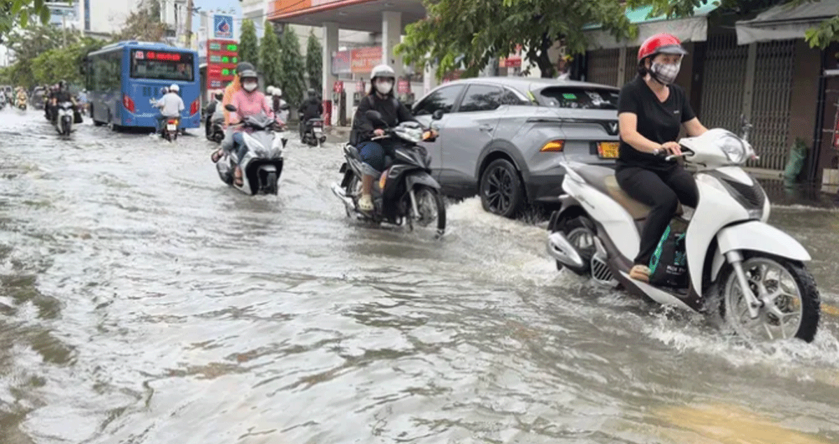 Dự b&aacute;o thời tiết ng&agrave;y mai 15/10 - 24/10 ở TP.HCM: Mưa lớn c&oacute; thể g&acirc;y ngập ở những khu vực n&agrave;y?