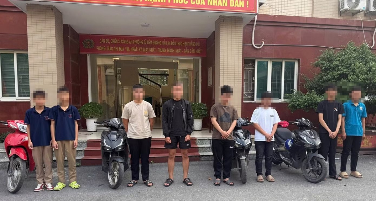 Lời khai nh&oacute;m qu&aacute;i xế tụ tập g&acirc;y rối trước cổng SVĐ Mỹ Đ&igrave;nh, đối tượng nhỏ nhất sinh năm 2012