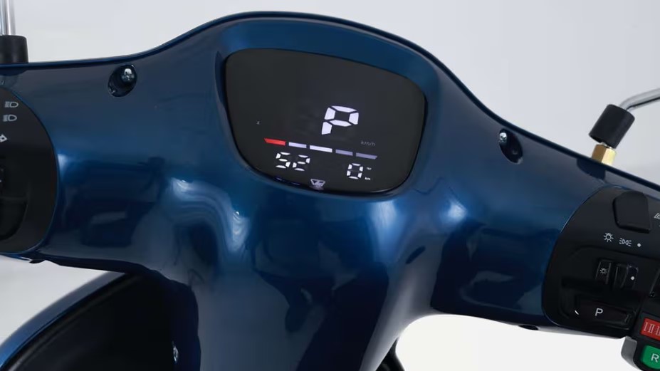 Quyết hạ đo v&aacute;n Honda Vision, &lsquo;xe ga quốc d&acirc;n&rsquo; mới ch&iacute;nh thức ra mắt gi&aacute; 27,2 triệu đồng, thiết kế &lsquo;n&eacute;t&rsquo; hơn SH Mode ảnh 2